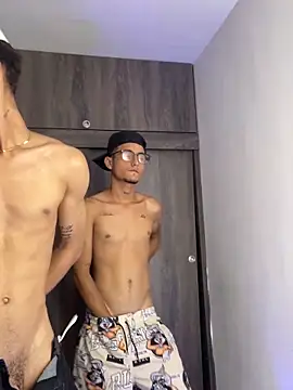 Show modela sintabusexo01 na web-kameri