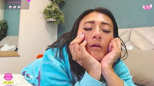 Chatroom XXX en direct de SharisWillian