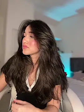 Chatroom XXX en direct de julieta_jhonss