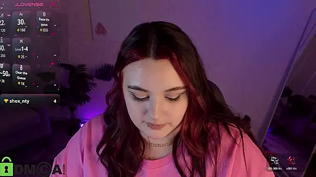 Pokazy przed kamerką – Mia_R0ss