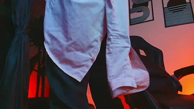 ALPHA_DOMINUS_のウ  ェブカメラショー