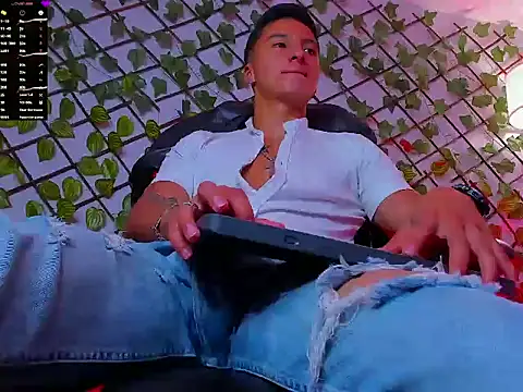 Онлайн чат XXX Dominus_Alpha