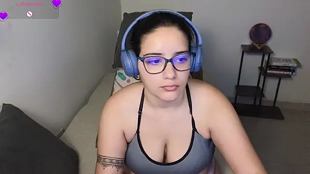 blue__moon_'s Live XXX Chat