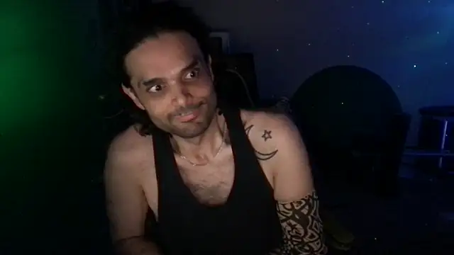 KungFuPanda001 Adlı Modelin Web Kamerası Şovu