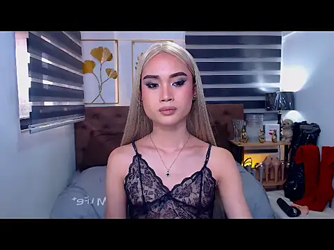 JuicyCockThea – Kamerová šou