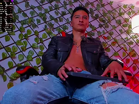 Dominus_Alpha live XXX chat