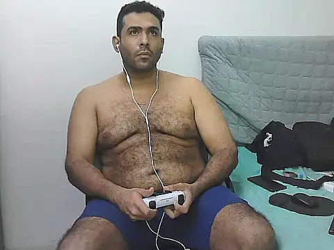AlphaLatinoBear's Webcam Show