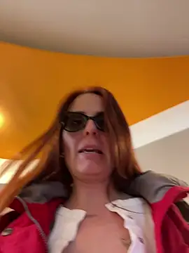 NataKitten Pertunjukan Webcam