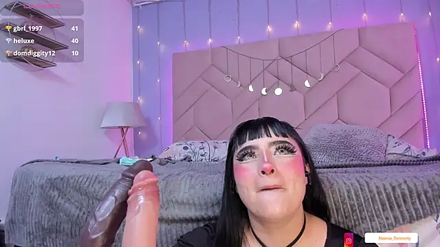 NaeniaDemon_ Live XXX Chat