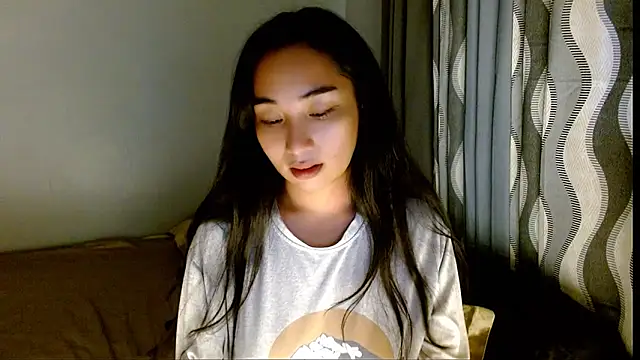 Pokazy przed kamerką – SweetLilly_18