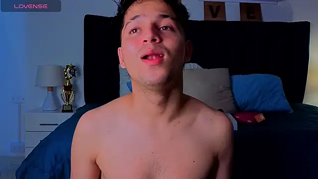 Czat XXX na żywo – Issac_james_