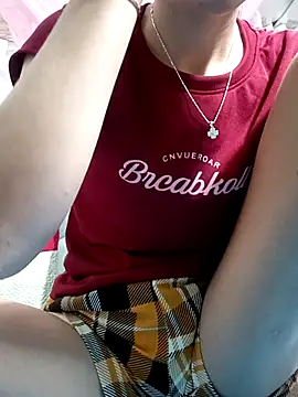 MilkShow webcam show