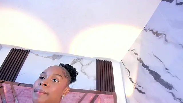 kandy_bronw élő XXX-chatje