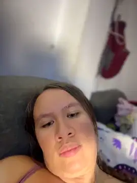 XXX chat uživo modela Emiily_lee