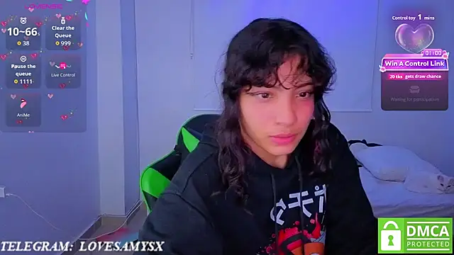 LovelyamyyのライブXXXチャット