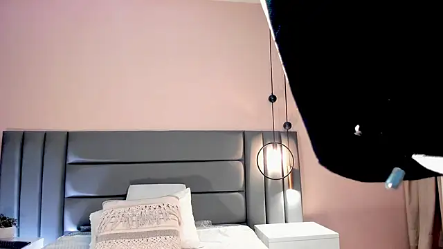 Zamira_Taylor live XXX chat