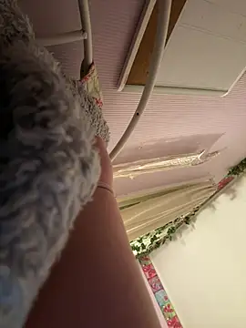 XXX chat uživo modela imawhorenslut19