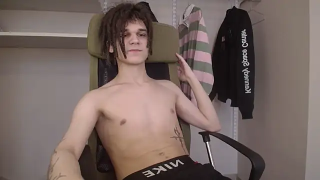 PeachTree: онлайн-секс-чат