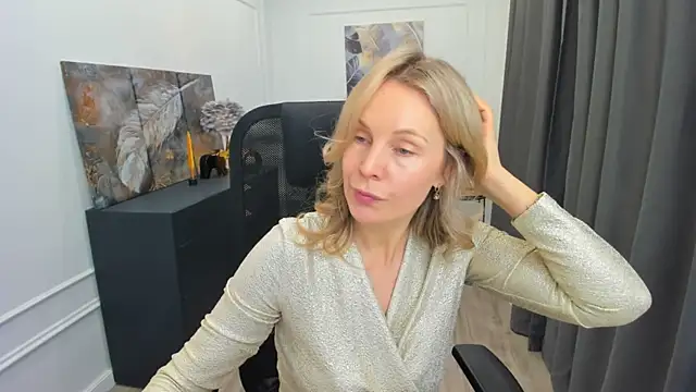 Chat XXX ao vivo de Sinty_Devis