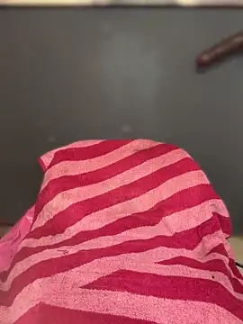 SEXaddictCANDY10 Adlı Modelin Canlı XXX Sohbeti