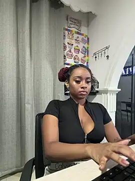 Онлайн чат XXX Kloe_rousse01