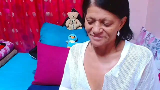 دردشة SLUTTYROXY الجنسية المباشرة