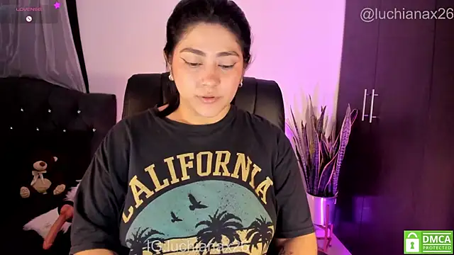 lucy26_'s Live XXX Chat