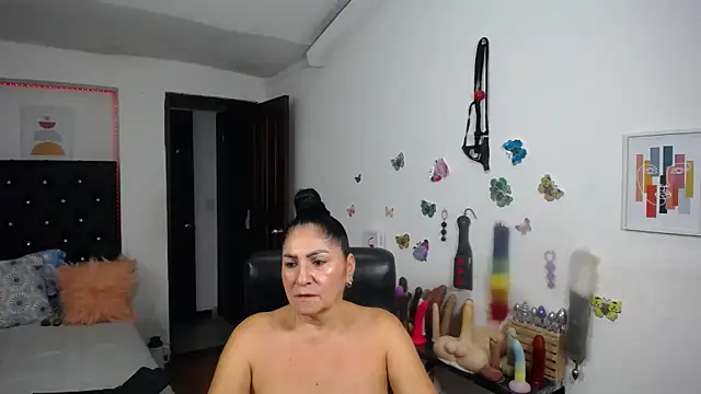 mature_bigboobs10n Live XXX chat