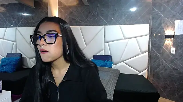 idk_24_'s Live XXX Chat