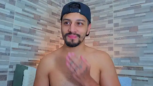 joelcallvil1 Adlı Modelin Canlı XXX Sohbeti