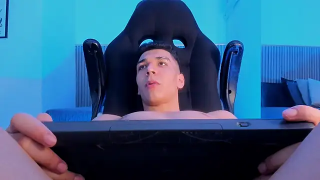 ApoloJackson1 Webcam Show