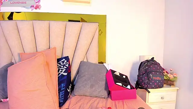 vahiolet_fuentes – Live XXX-chat