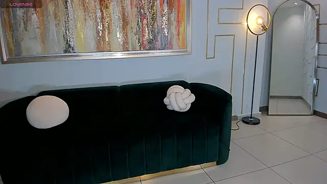 ArianaNova 现场XXX聊天