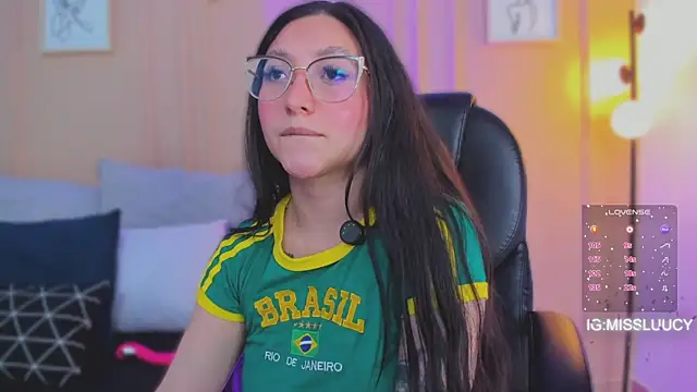 lucy_neil 现场XXX聊天