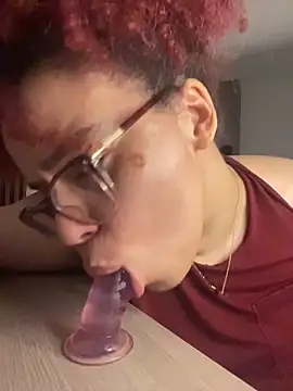 Leyah__ Live XXX-Chat