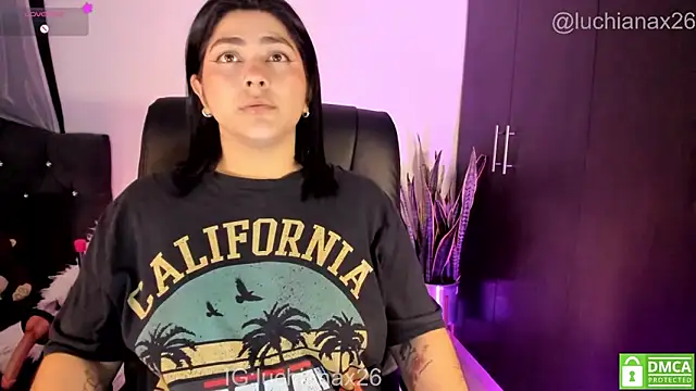 lucy26_ Live XXX-Chat