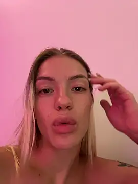 -Sexy_Barbie- Adlı Modelin Canlı XXX Sohbeti