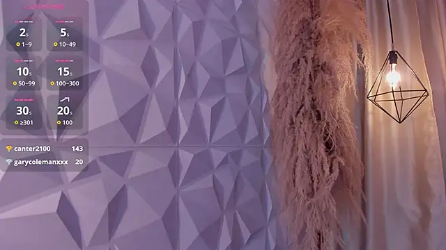 Show modela Miley_Cavendish na web-kameri