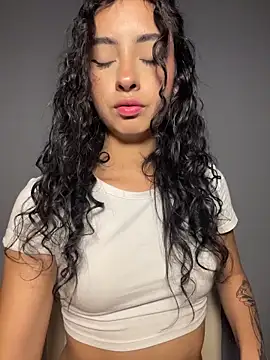 RosseMelody's Live XXX Chat