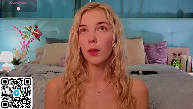 Aurora_Bennet Adlı Modelin Canlı XXX Sohbeti