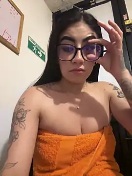 แชท XXX สดของ SCARLETT_INK_