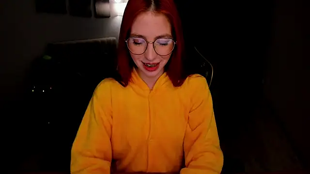 _FireInMySoul_ Adlı Modelin Canlı XXX Sohbeti