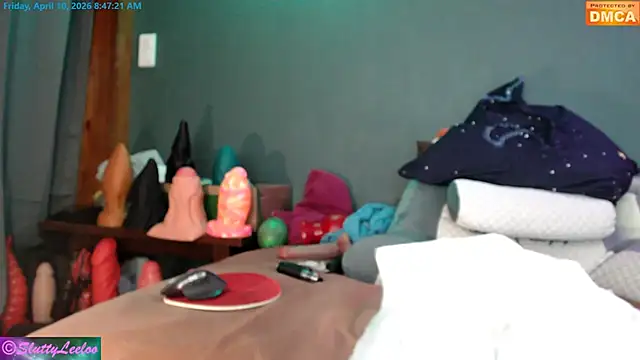 แชท XXX สดของ MissSluttyLeeloo