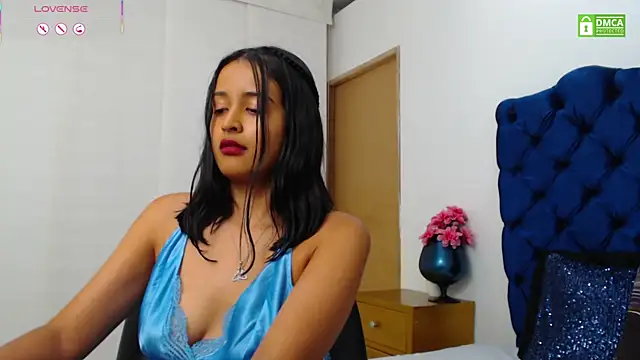 แชท XXX สดของ Lili666_