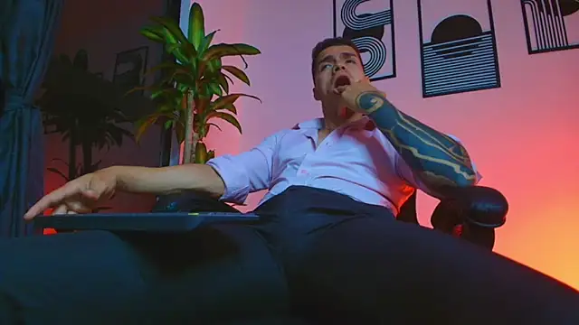 Онлайн чат XXX ALPHA_DOMINUS_