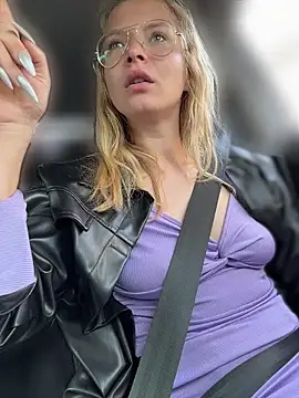 AnastasiaAniess' Live XXX Chat