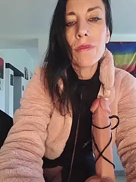 freyamoret Adlı Modelin Canlı XXX Sohbeti