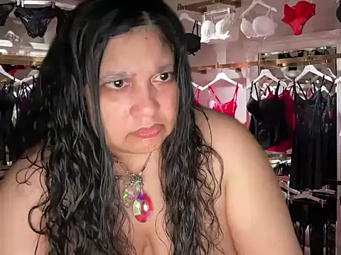 MelanieFawker Adlı Modelin Canlı XXX Sohbeti