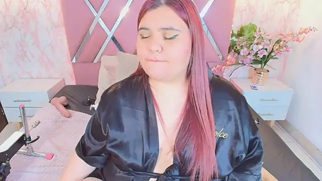 Chat XXX en directo de Dolce_pearl