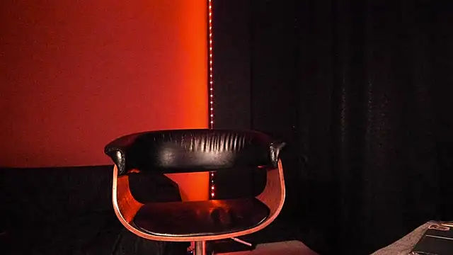 PervertedMissCloe élő XXX-chatje